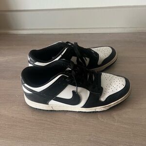 Nike Panda Dunks